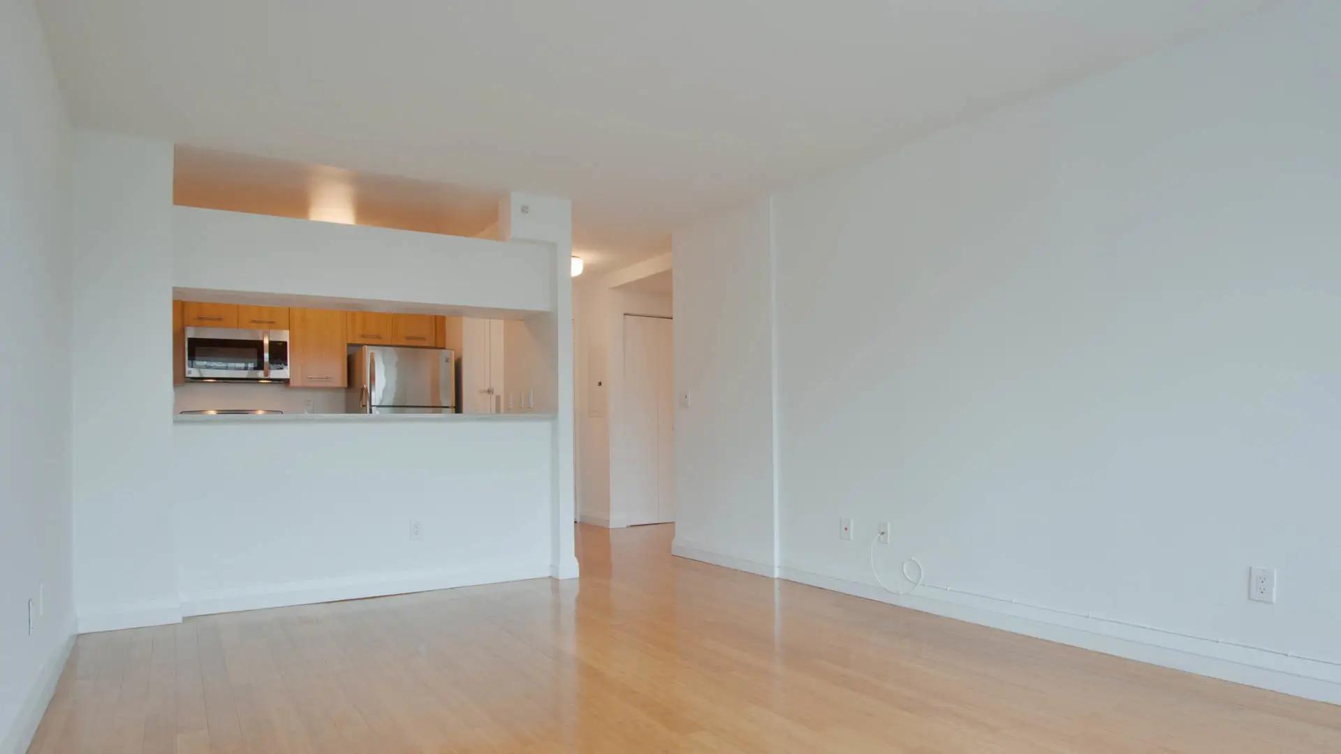 https://media.equityapartments.com/images/q_50/f_auto/fl_lossy/4128-41/800-Sixth-Apartments-Living-room.webp