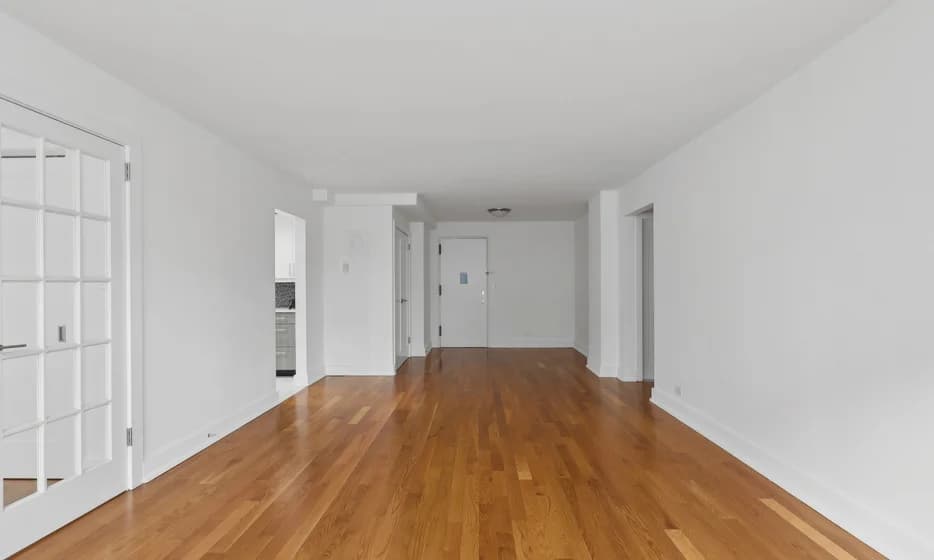 330 W 58 St #16K, Manhattan, NY 10019 apartment_living_room 1