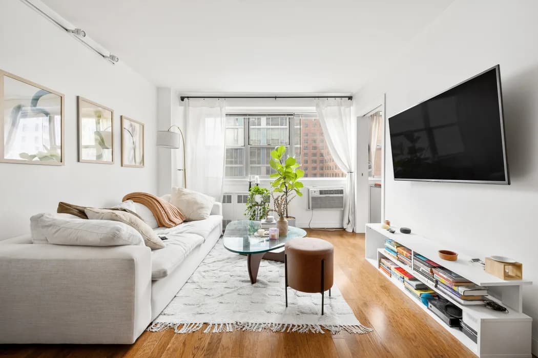 111 3 Avenue #8B, Manhattan, NY 10003 1