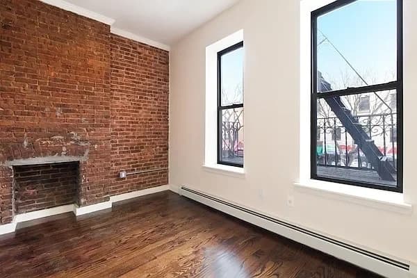 354 Myrtle Ave #12, Brooklyn, NY 11205 apartment_living_room 1