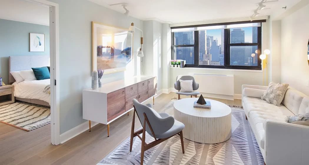 150 East 34 Street #1903, Manhattan, NY 10016 apartment_living_room 1