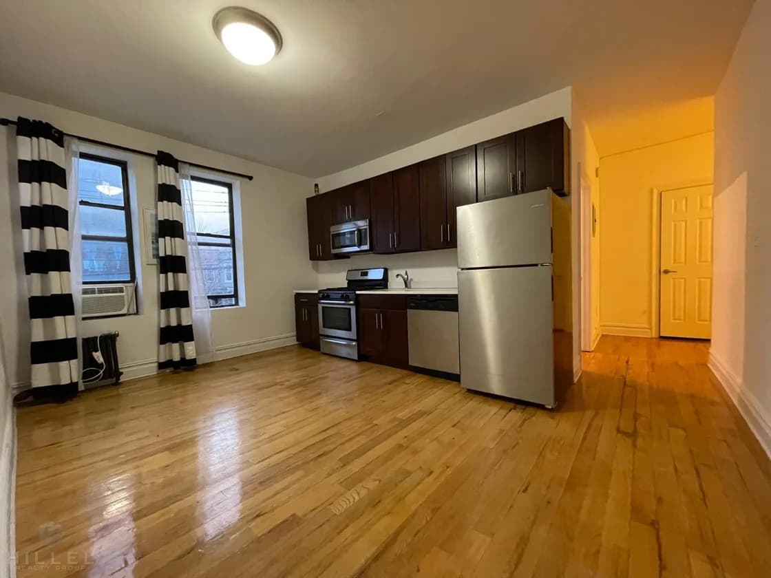 2305 30 Avenue #B4, Queens, NY 11102 1