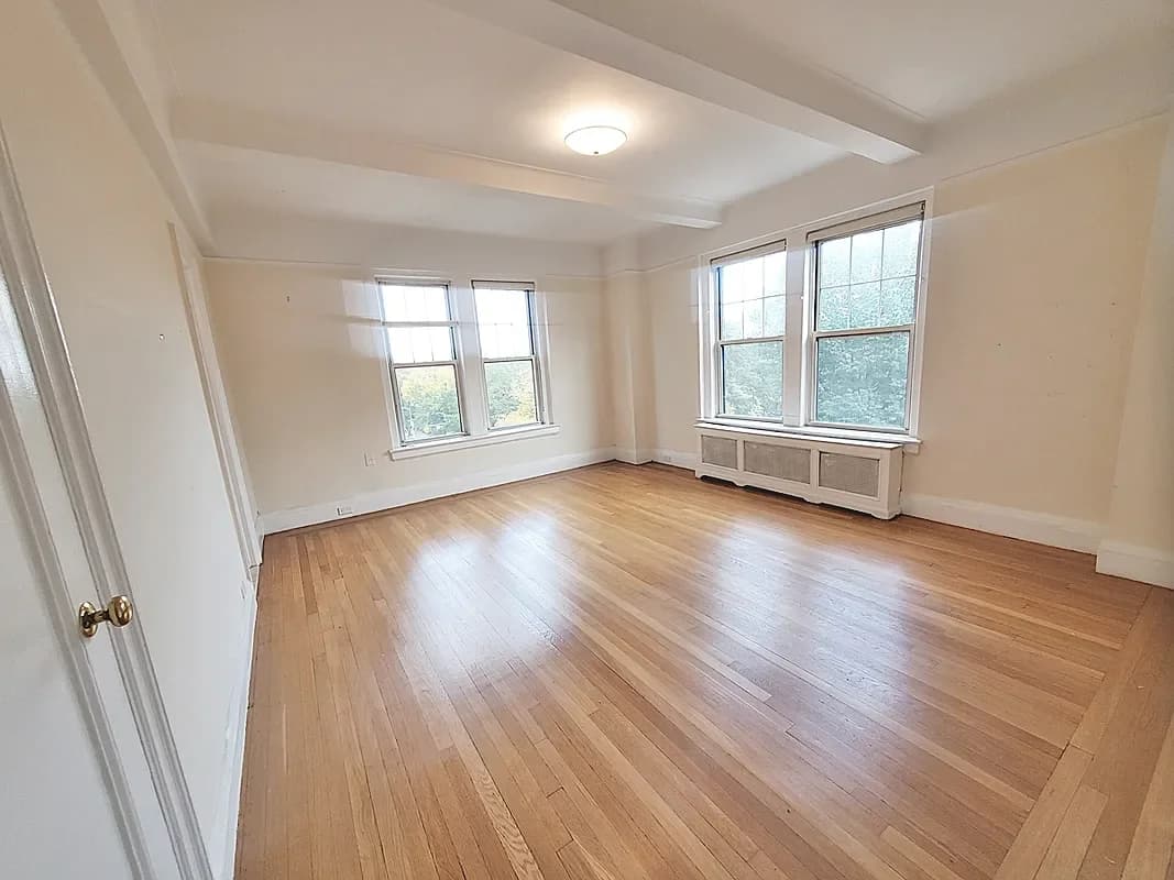 350 Central Park West #6H, Manhattan, NY 10025 apartment_living_room 1