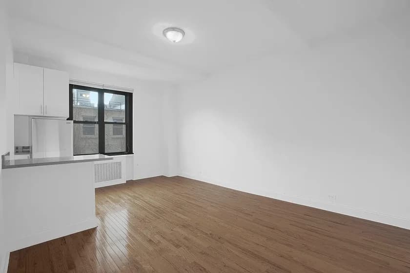 The Carteret 208 West 23 Street #409, Manhattan, NY 10011 apartment_living_room 1