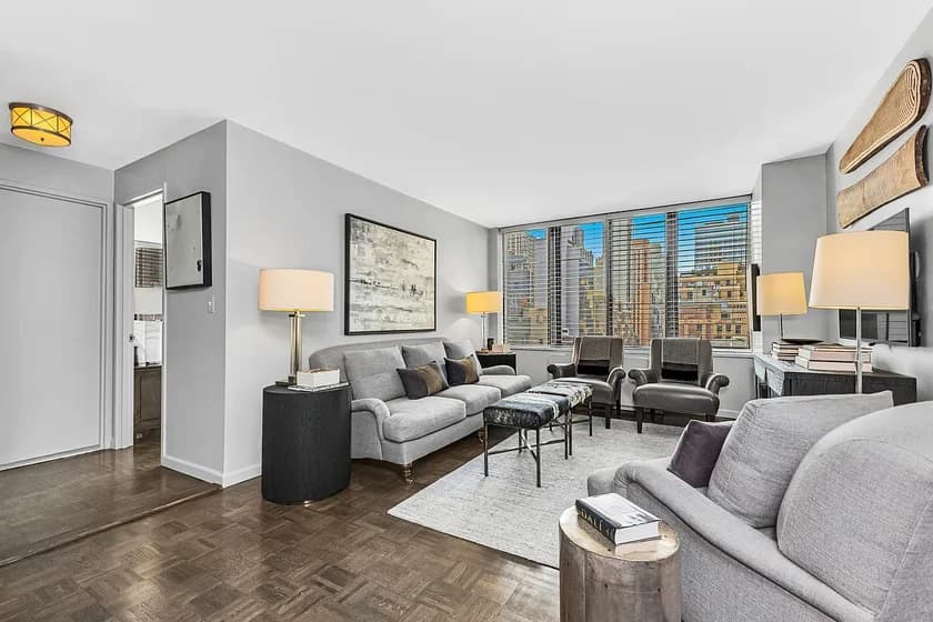 445 5 Avenue #19C, Manhattan, NY 10016 apartment_living_room 1