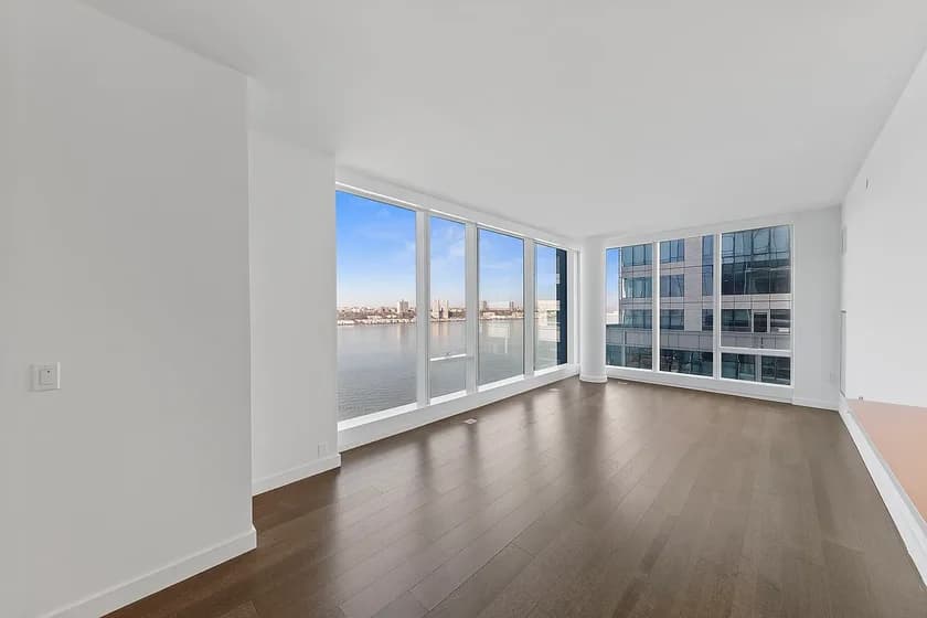 400 West 61 Street #1714, Manhattan, NY 10023 apartment_living_room 1