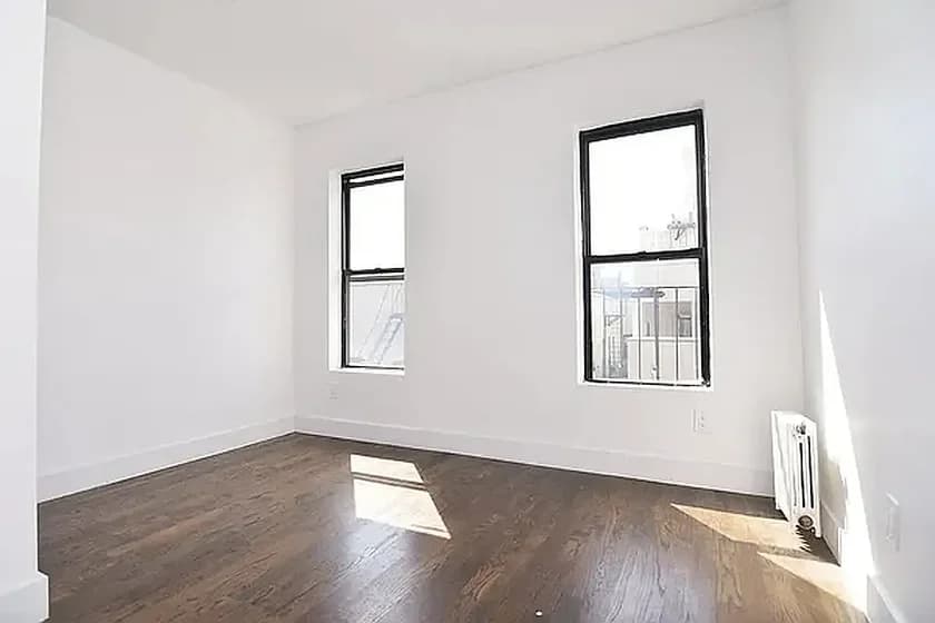536 West 143 Street #34, Manhattan, NY 10031 apartment_living_room 1