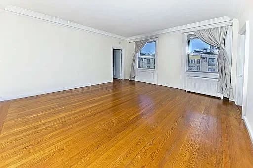 504 Cathedral Parkway #12-D, Manhattan, NY 10025 apartment_living_room 1