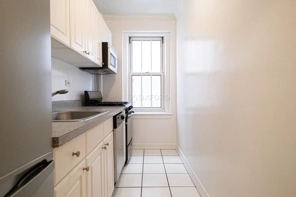 1 Jane Street #2F, Manhattan, NY 10014 1