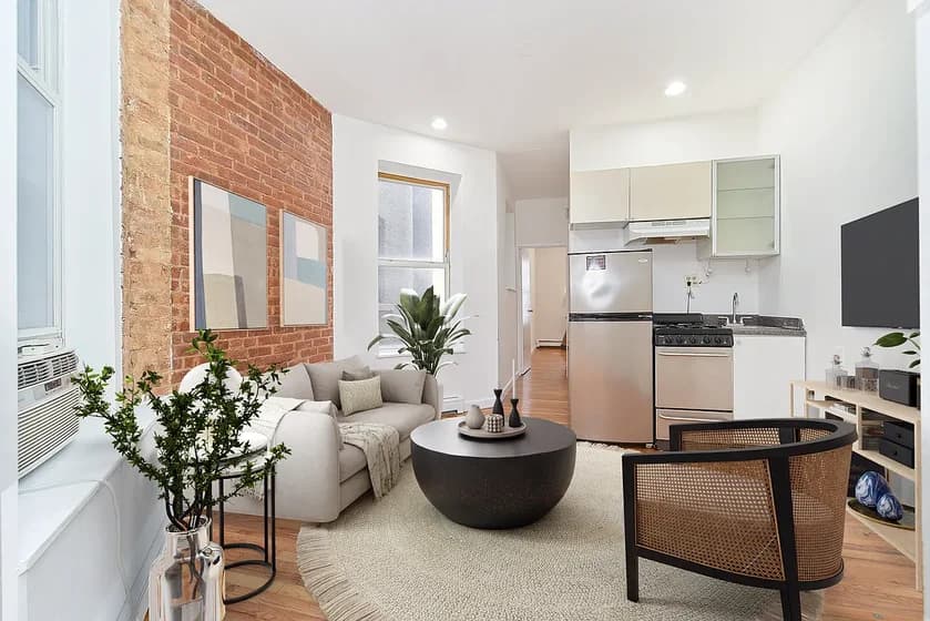 412 Cathedral Parkway #91, Manhattan, NY 10025 apartment_living_room 1