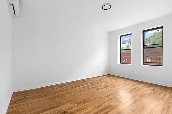 346 Montgomery Street #C7, Brooklyn, NY 11225 apartment_living_room 1