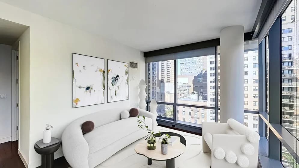 200 West 67 Street #36C, Manhattan, NY 10023 apartment_living_room 1
