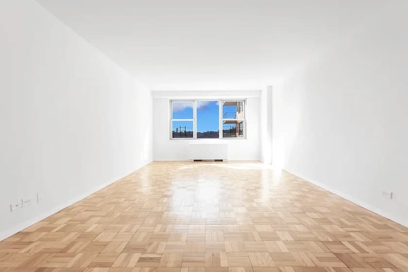 2500 Johnson Avenue #4E, The Bronx, NY 10034 apartment_living_room 1