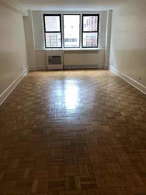 1493 York Avenue #4D, Manhattan, NY 10075 apartment_living_room 1