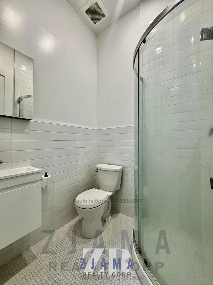 404 Linden St #3rd Fl, Brooklyn, NY 11237 1