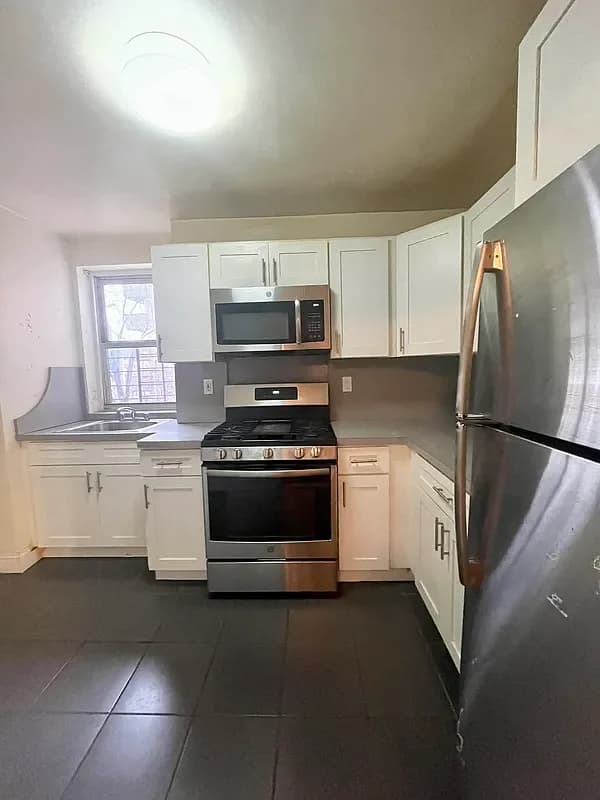 166-05 Highland Avenue #4D, Queens, NY 11432 apartment_kitchen 1
