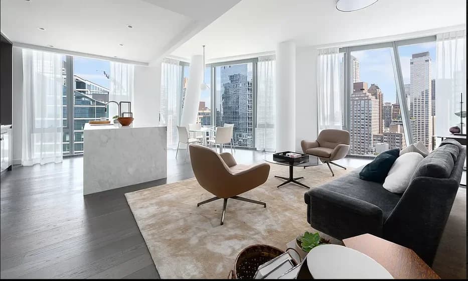 635 West 59 Street #3102, Manhattan, NY 10023 apartment_living_room 1