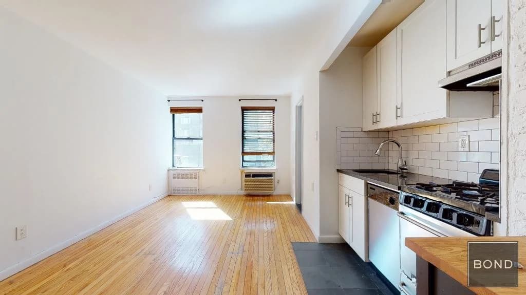 26 Charlton St #1J, Manhattan, NY 10013 1