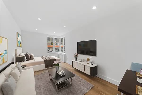 4300 Broadway #1-G, Manhattan, NY 10033 apartment_living_room 1