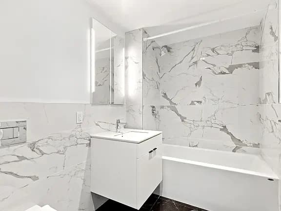 402 East 118 Street #5-C, Manhattan, NY 10029 apartment_bathroom 1