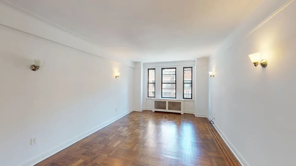 222 West 83 Street #01B, Manhattan, NY 10024 apartment_living_room 1