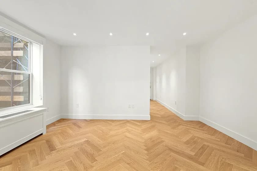 1274 5 Avenue #301, Manhattan, NY 10029 apartment_living_room 1