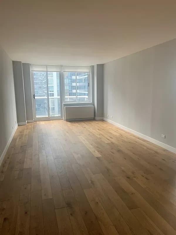 Riverbank 560 West 43 Street #03K, Manhattan, NY 10036 apartment_living_room 1