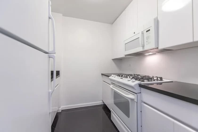 501 East 87 Street #4I, Manhattan, NY 10128 apartment_kitchen 1