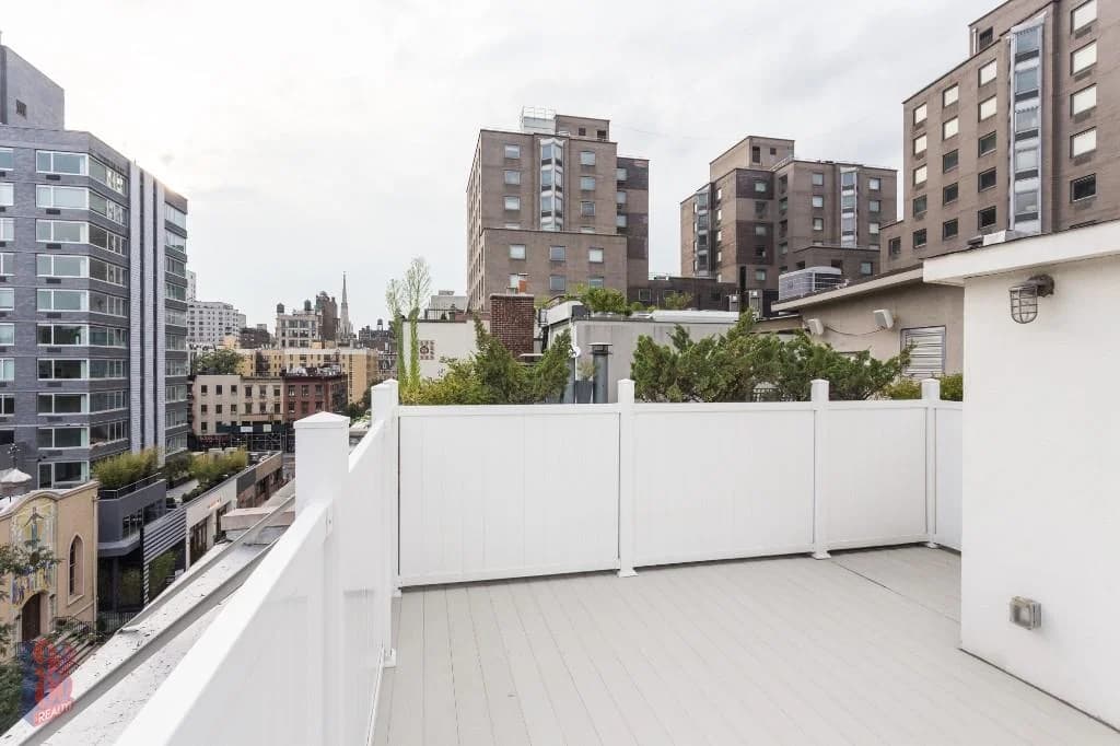 221 East 11 Street #4A, Manhattan, NY 10003 1