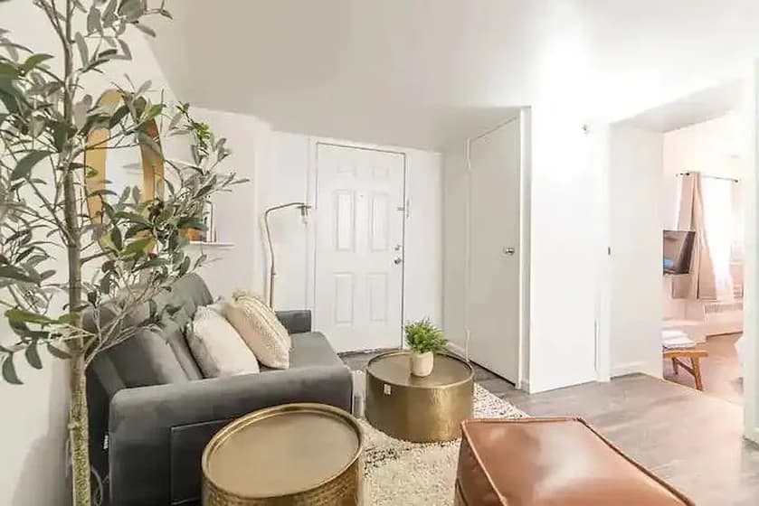 10 Hanover Square #17N, New York, NY 10005 apartment_living_room 1