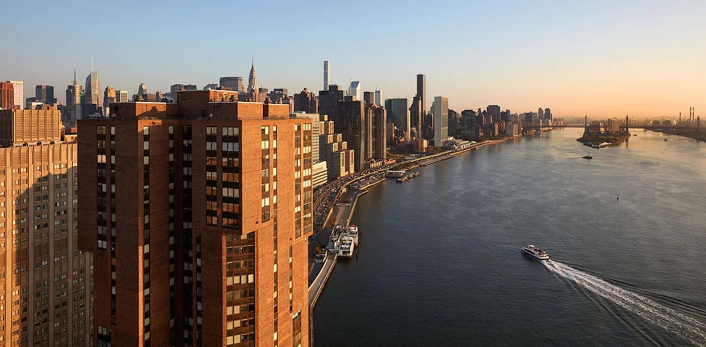 30 Waterside Plaza #10-19C, Manhattan, NY 10010 1