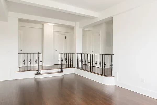 1080 Amsterdam Ave #1701, Manhattan, NY 10025 apartment_living_room 1