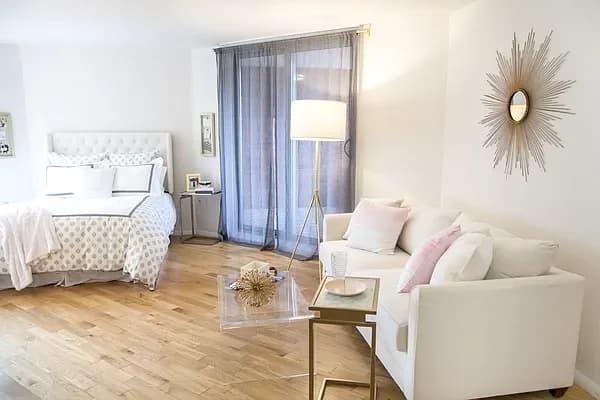 484 2 Avenue #16E, Manhattan, NY 10016 apartment_living_room 1