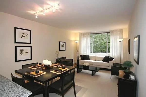 45 West 60 Street #3C, Manhattan, NY 10023 apartment_living_room 1