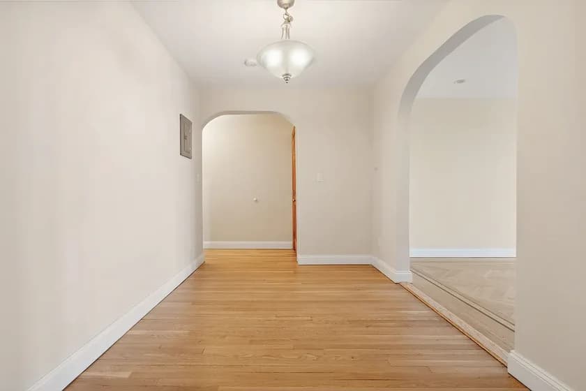 9229 Shore Road #5-E, Brooklyn, NY 11209 apartment_living_room 1