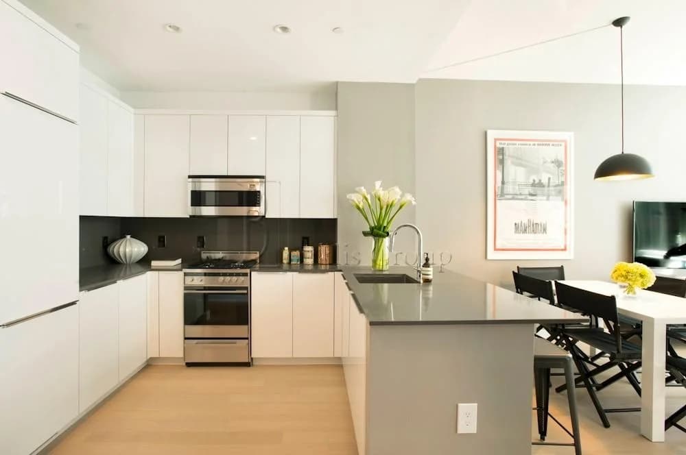 180 Water Street #2218, Manhattan, NY 10038 1