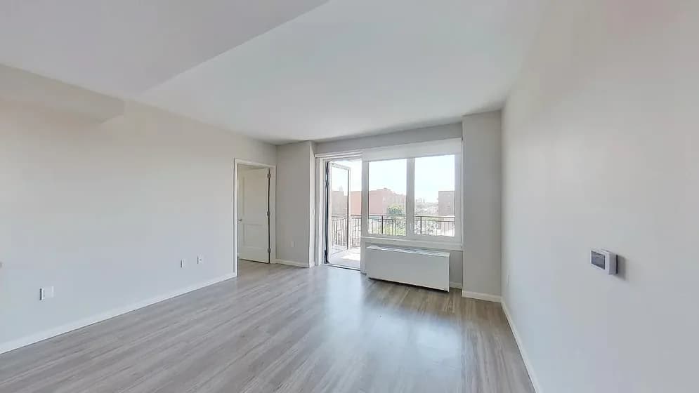 178-22 Hillside Avenue #820, Queens, NY 11432 apartment_living_room 1
