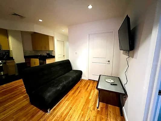 145 Mulberry Street #2E, Manhattan, NY 10013 apartment_living_room 1