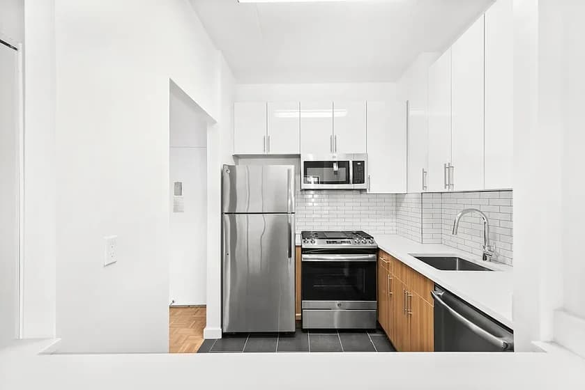 200 East 87 Street #14A, Manhattan, NY 10028 apartment_kitchen 3