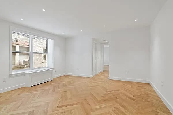 1274 5 Avenue #109, Manhattan, NY 10029 apartment_living_room 1