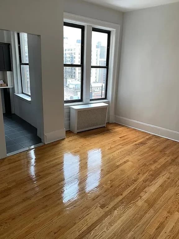 220 West 98 Street #10N, Manhattan, NY 10025 apartment_living_room 1