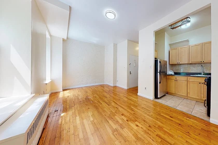 241 W 113 St #2D, Manhattan, NY 10026 1