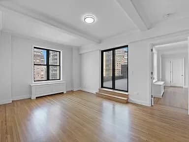 210 West 70 Street #1005, Manhattan, NY 10023 apartment_living_room 1