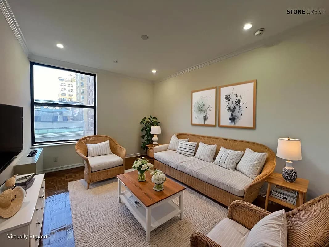 304 West 92 Street #2Q, Manhattan, NY 10025 apartment_living_room 1