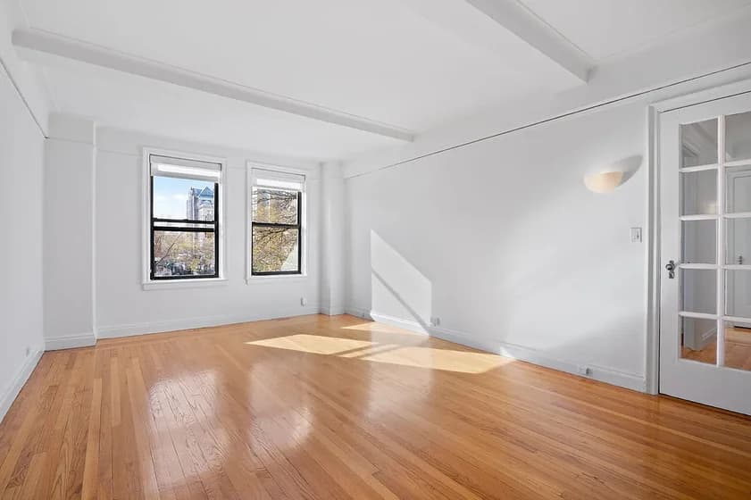 372 2 Ave #3C, Manhattan, NY 10010 apartment_living_room 1