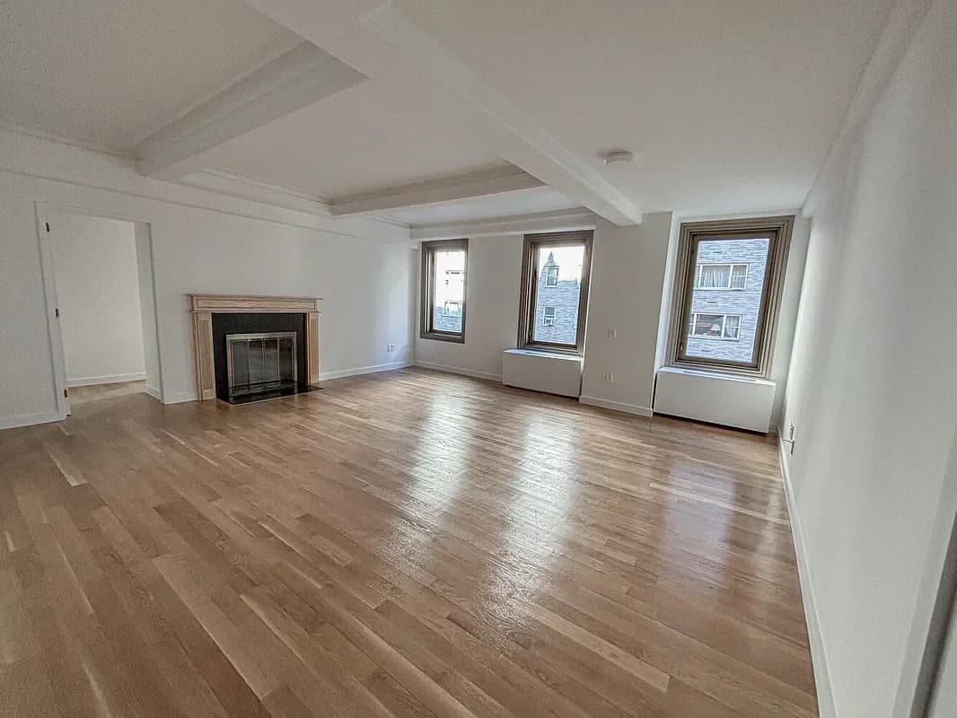 101 West 55 Street #1004, Manhattan, NY 10019 apartment_living_room 1