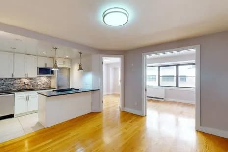 Embassy House 301 East 47 Street #14L, Manhattan, NY 10017 1