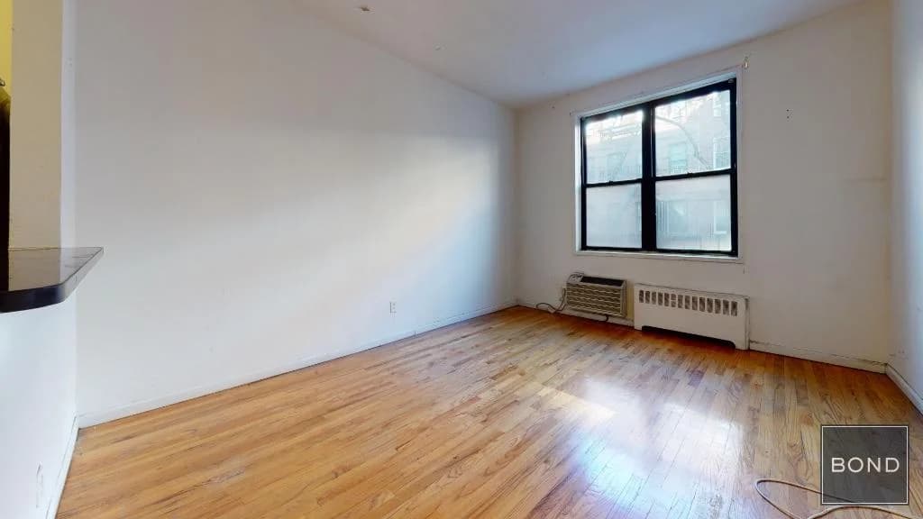 318 East 89 Street #3F, Manhattan, NY 10128 1