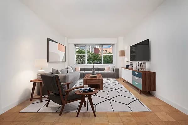 1520 York Avenue #31F, Manhattan, NY 10028 apartment_living_room 1