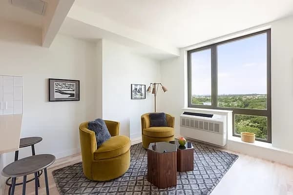 626 Flatbush Ave #7K, Brooklyn, NY 11225 apartment_living_room 1